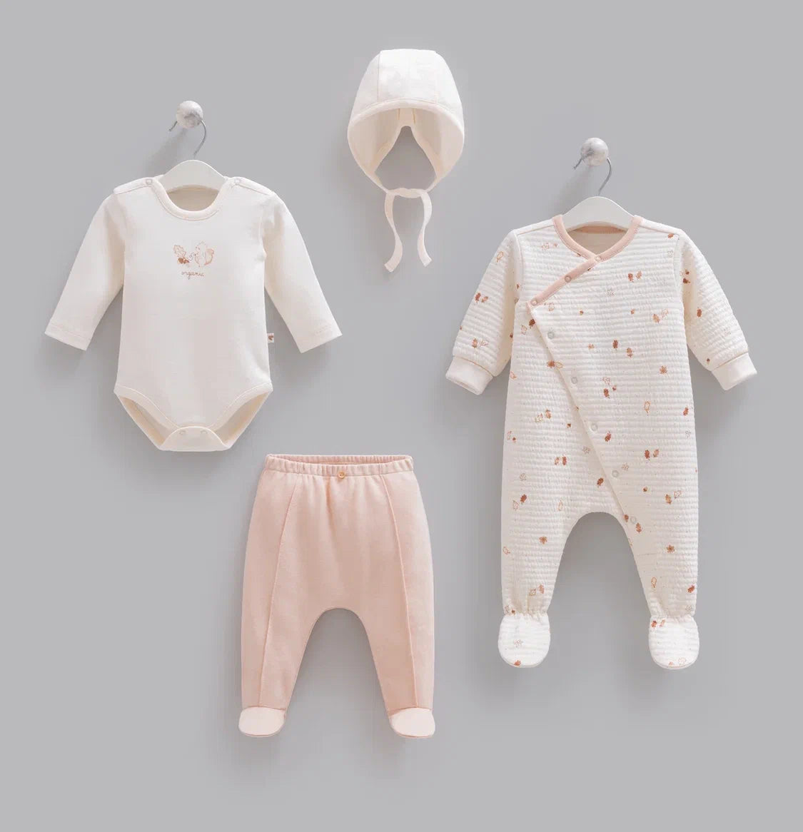 4-Piece Baby Set | Bodysuit, Pants, Romper and Hat | Organic Cotton