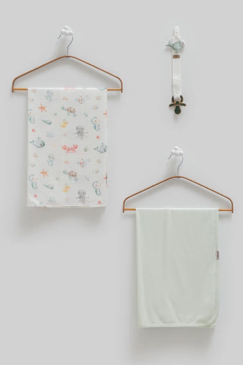 2 Baby Blankets and Pacifier Holder